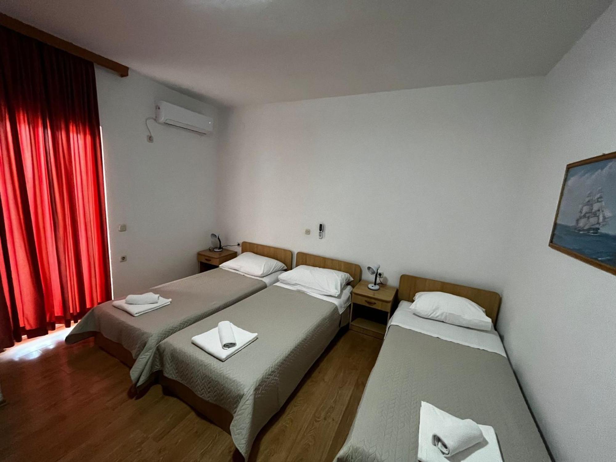 Hotel Pansion Tony Pag Pag Town Exteriér fotografie